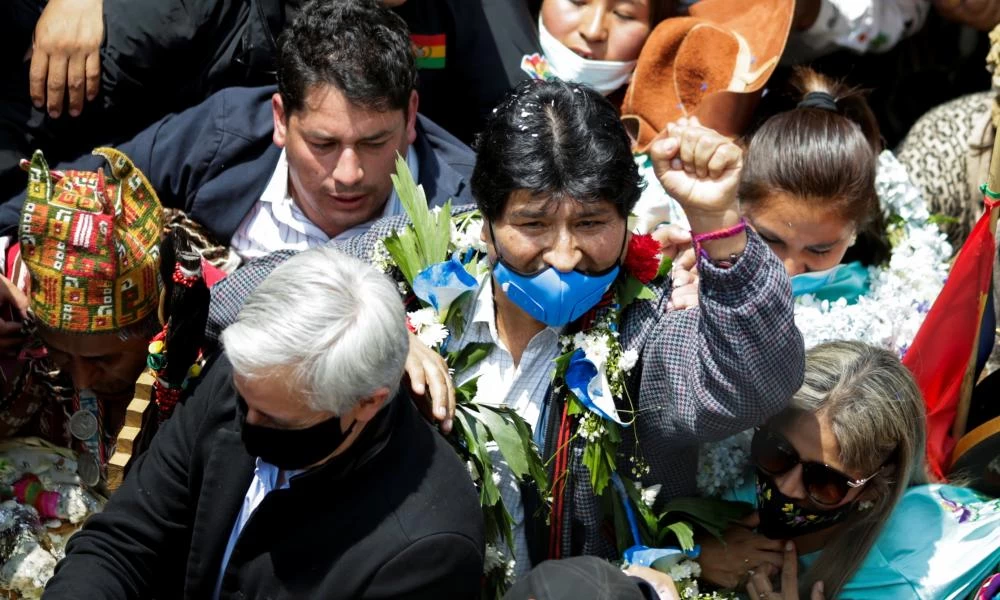 Στη Βολιβία ο Έβο Μοράλες μετά από ένα χρόνο εξορίας